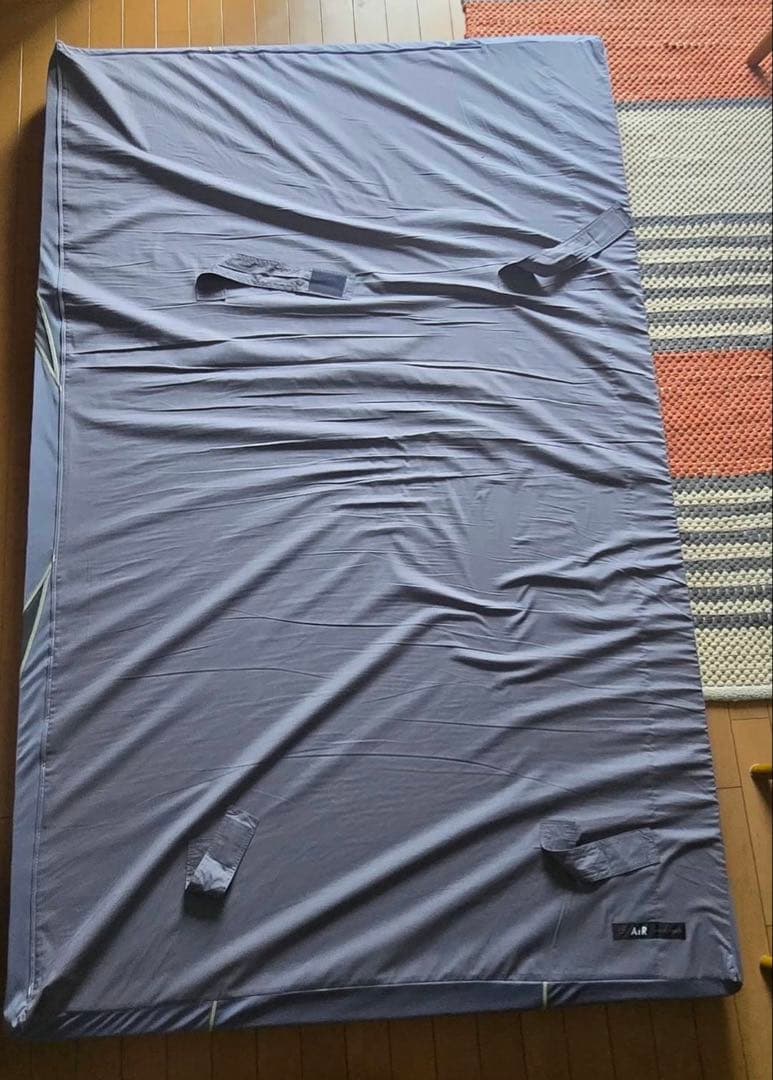 送料込】値下げ⭐︎西川　AiR01　セミダブル　厚さ14㎝　ベッドマットレス