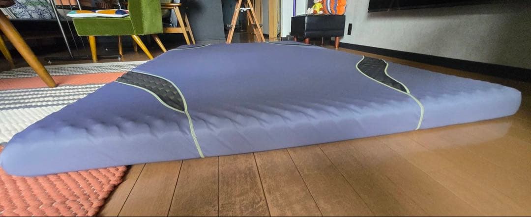 送料込】値下げ⭐︎西川　AiR01　セミダブル　厚さ14㎝　ベッドマットレス