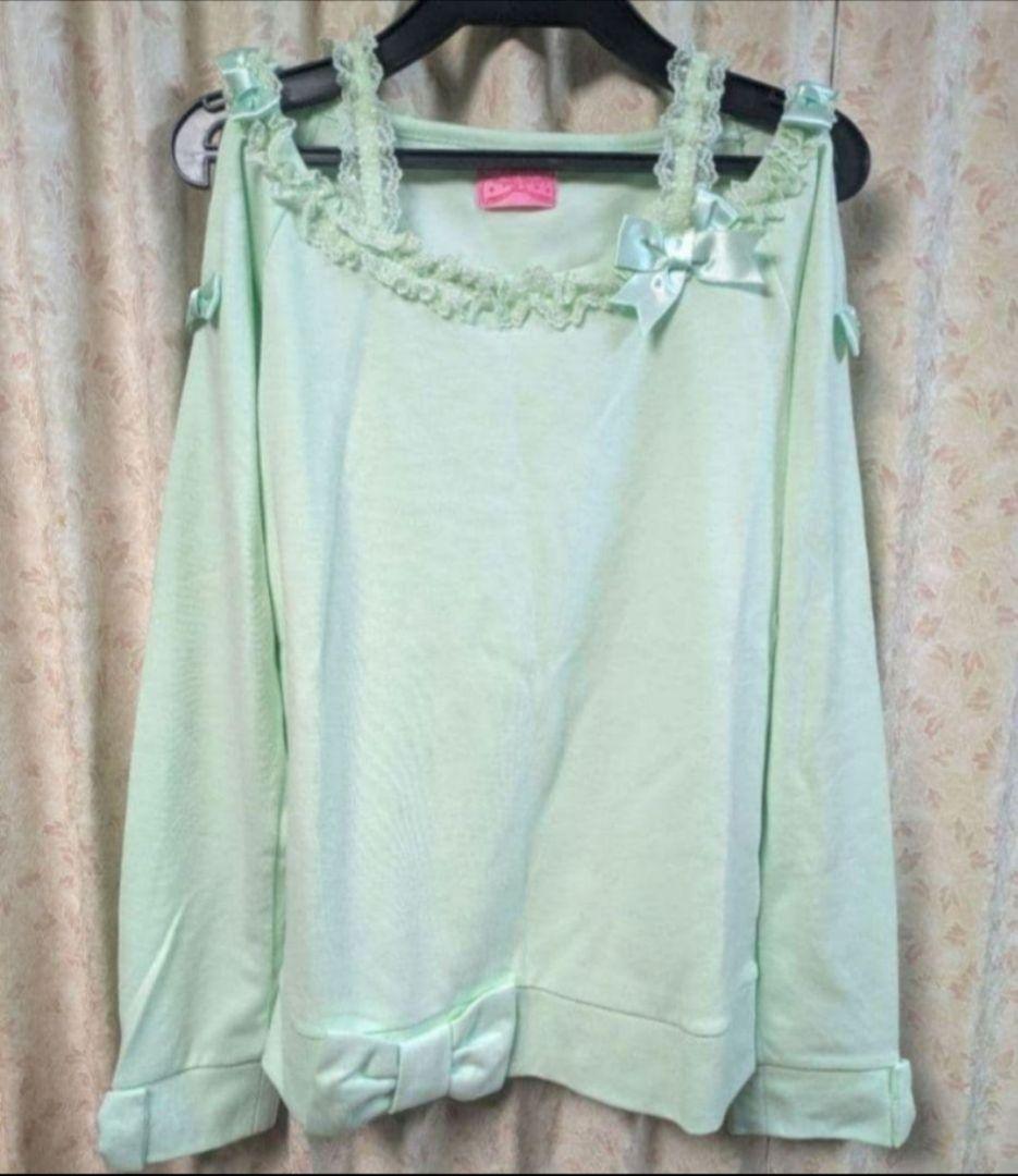 未使用　チュールレースストラップカットソー　ベイビーザスターズシャインブライト