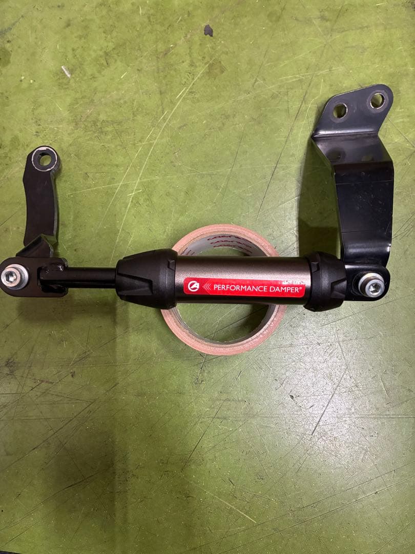 アクティブ　Ｖストローム２５０用　パフォーマンスダンパー　中古品