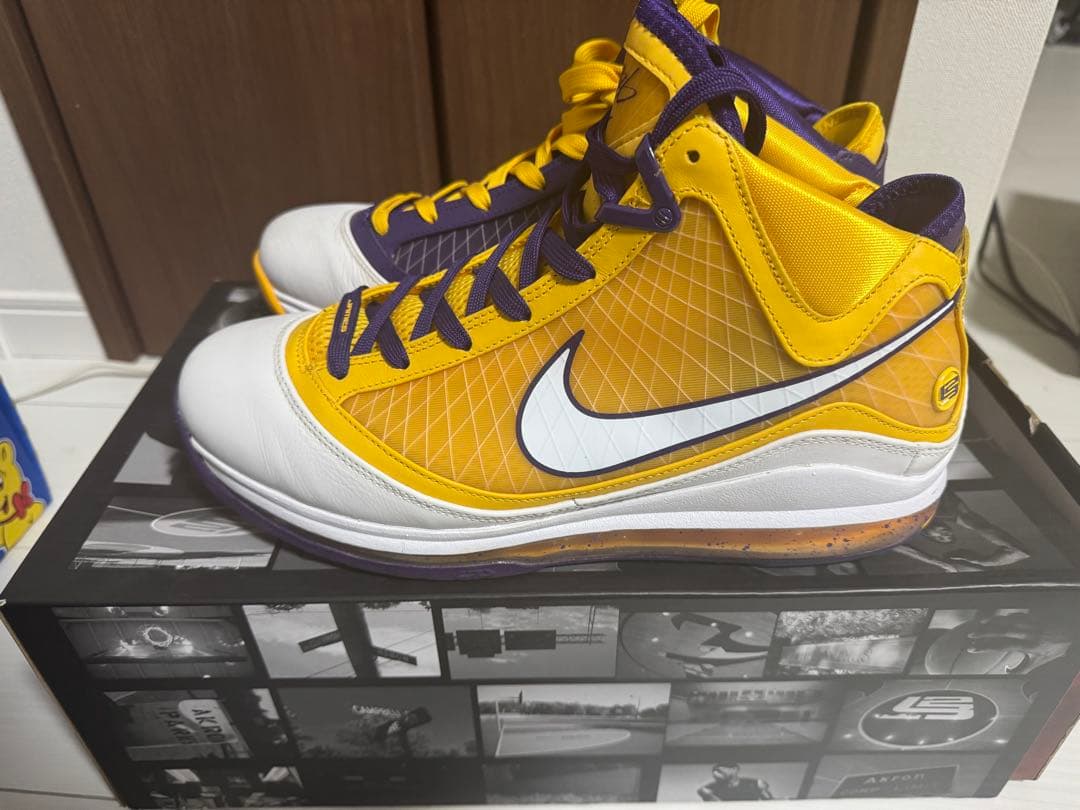 シューズ(男性用) NIKE LEBRON 7 QS