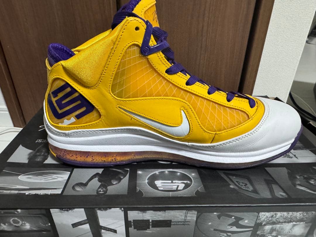 シューズ(男性用) NIKE LEBRON 7 QS