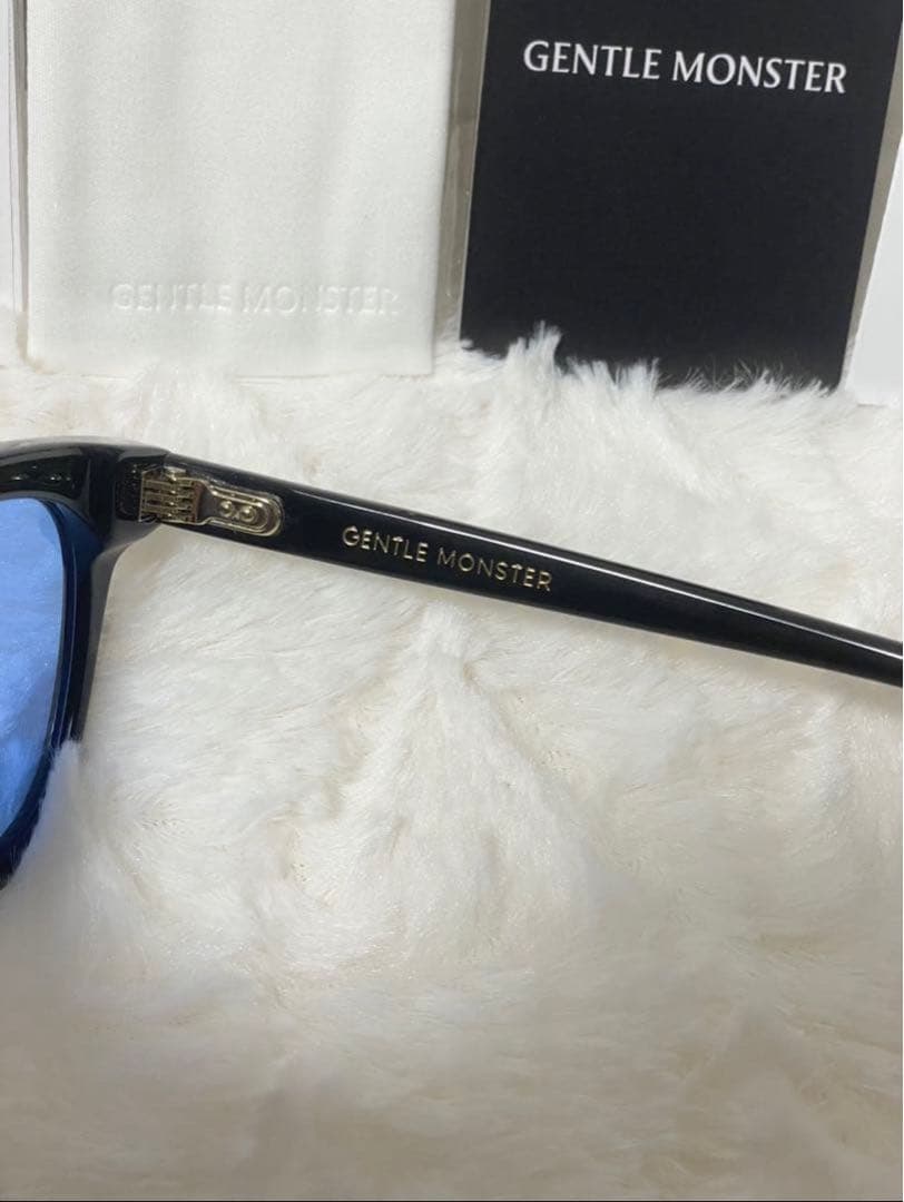H*I様 【新品未使用】GENTLE MONSTER ブルーサングラス 正規品