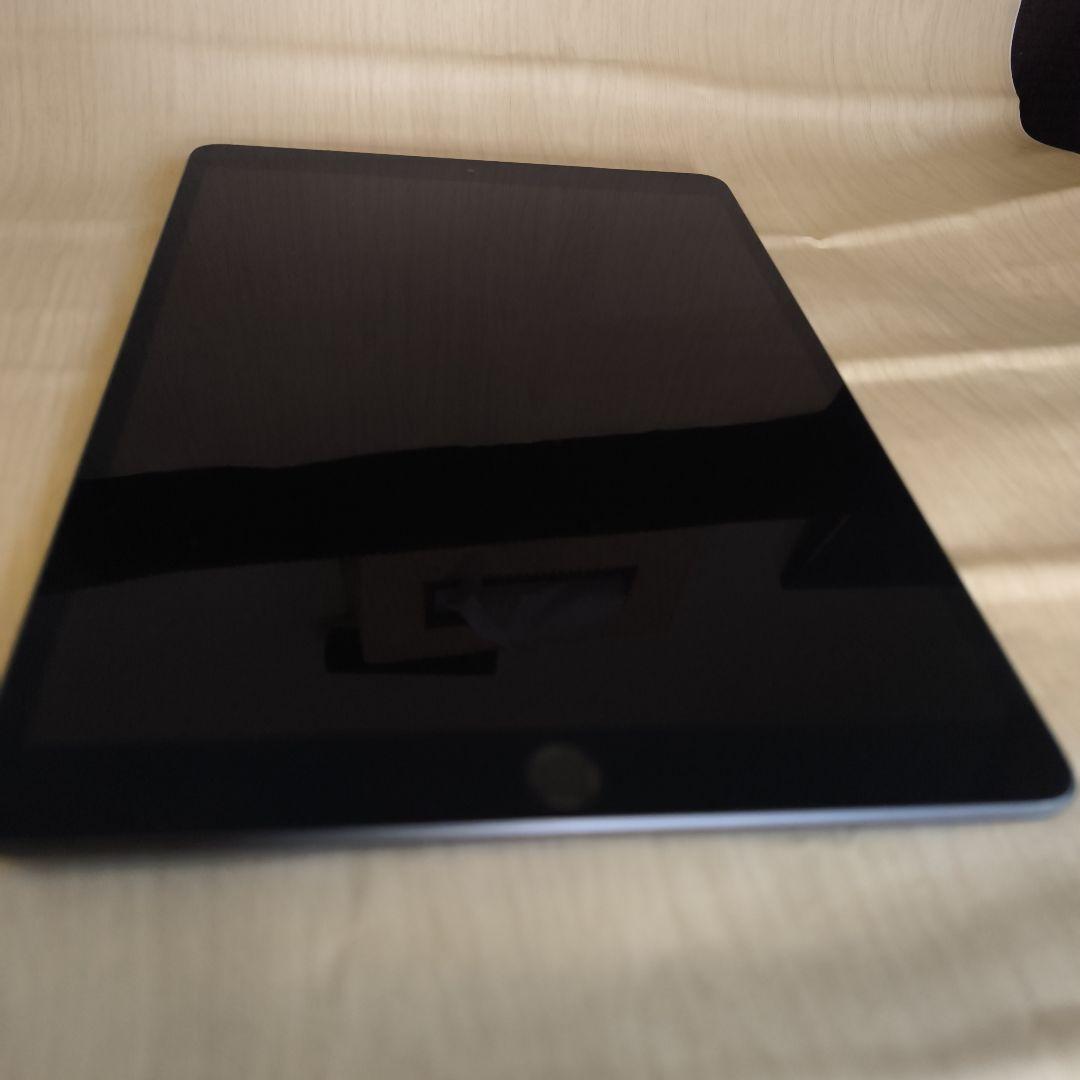 れ*ん様 iPad Air第3世代/64GB スペースグレイ MV0D2J/A8