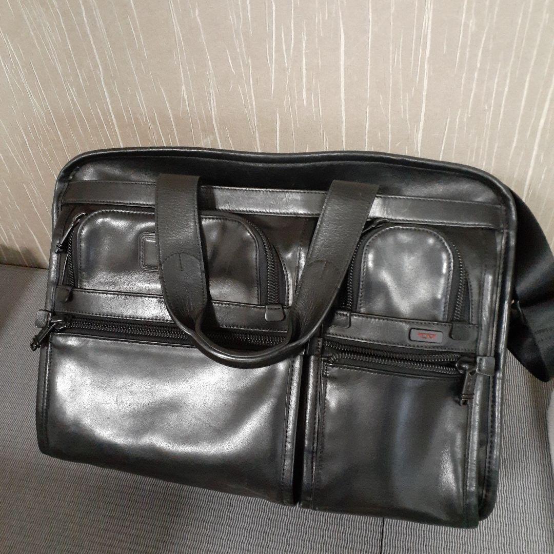 TUMI　長期出張にも最適　美品　金融機関出張時にのみ使用