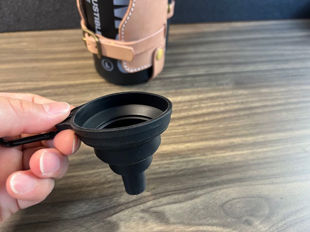 昭南皮革製　フューエルボトルホルダー　バイク　ガソリン携行缶　燃料タンク　携行缶