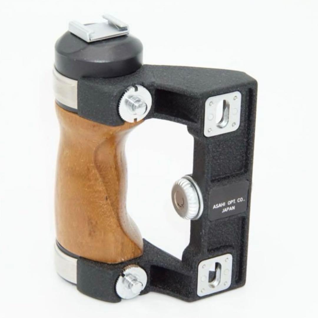 ペンタックス　PENTAX67 PENTAX6×7 ウッドグリップ　②