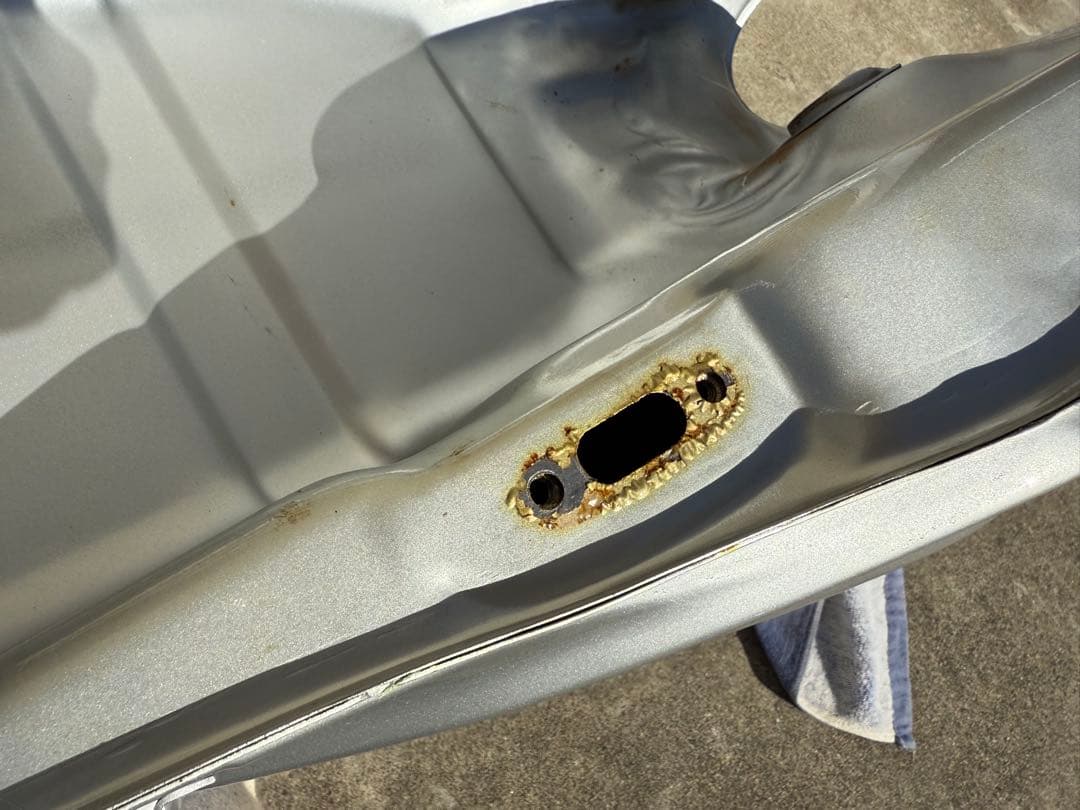 SUZUKI 70周年記念タンク シルバー　GSX1100S