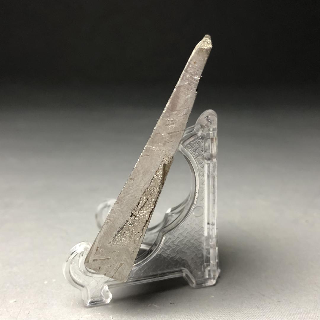 h*ン様 隕石 鉄隕石　アルタイ隕石　ナチュラル　原石　重さ約95ｇ