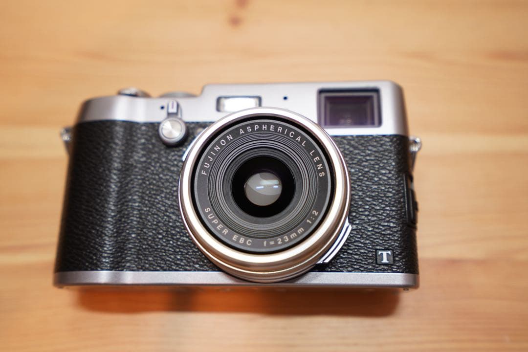 【美品】FUJIFILM X100T シルバー・フード&フィルター付｜おまけ多数