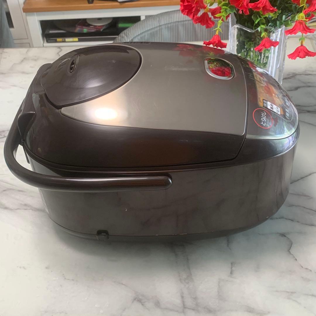 良品　2019年■象印 極め炊き 豪熱沸とうIH　NP-VZ18　1升炊き■