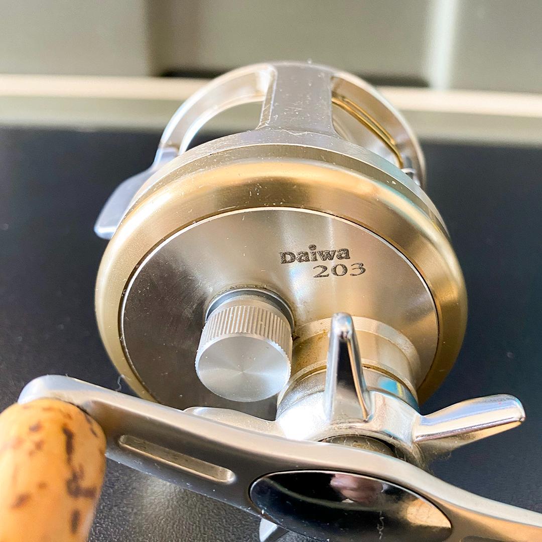 上*剛様 ダイワ『ミリオネア』CV-Z 203（右巻き）