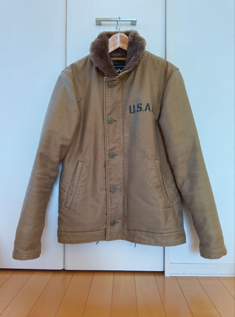 ALPHA INDUSTRIES ミリタリージャケット M カーキ　ベージュ