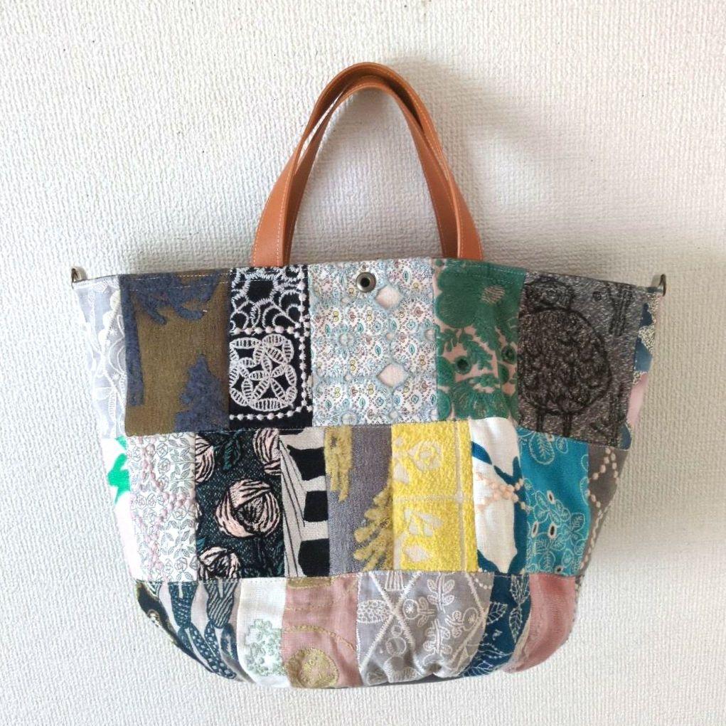 モザイクパッチの巾着付きバケツバッグ＊ミナペルホネン