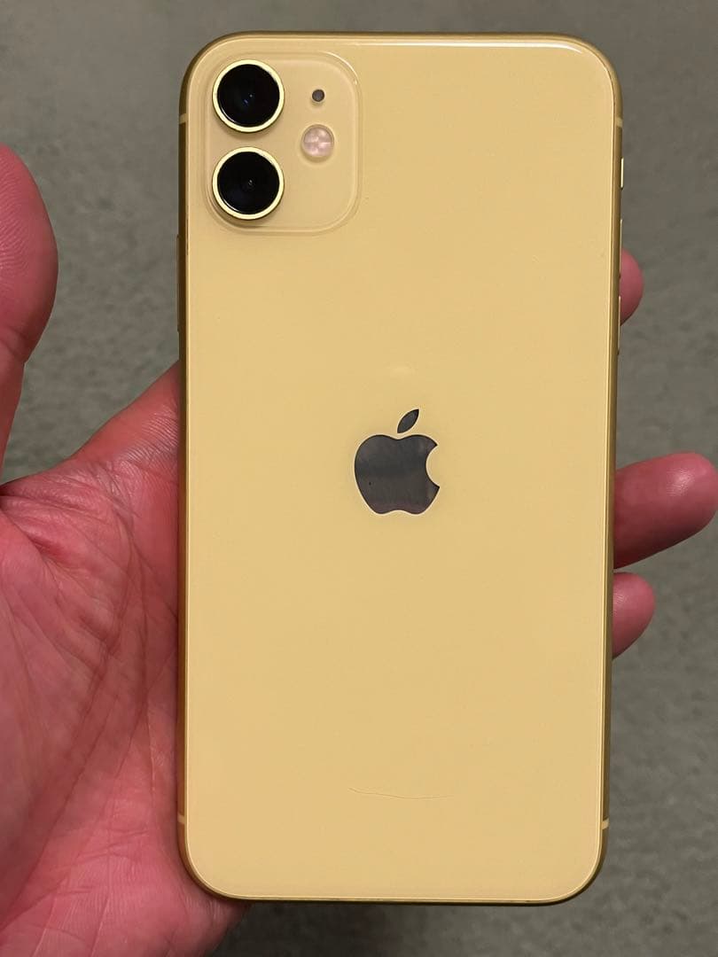 iPhone 11 128G SIMロック解除済