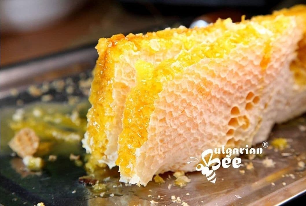 1.8kgお得なオーガニック生蜂蜜4個セットアカシア、リンデンとワイルドフラワー