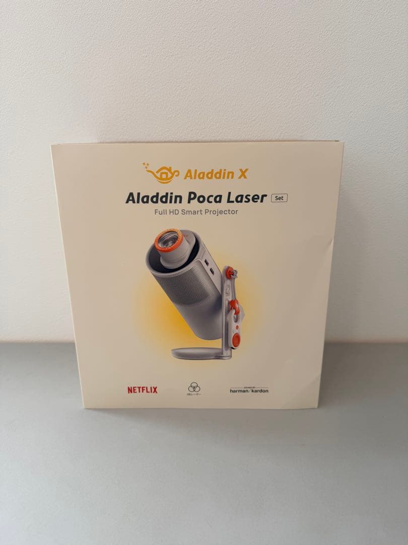 極美品！Aladdin Poca LaserフルHDレーザープロジェクター