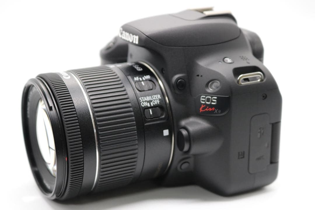 ボディほぼ新品 【Canon EOS Kiss X9 ダブルレンズセット】
