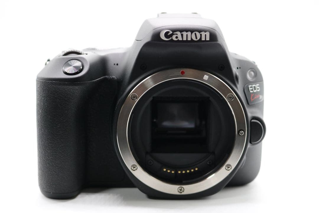 ボディほぼ新品 【Canon EOS Kiss X9 ダブルレンズセット】