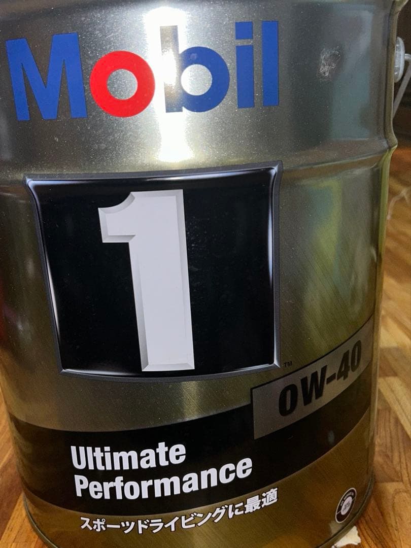 Mobil 1 0W-40 エンジンオイル20リッター