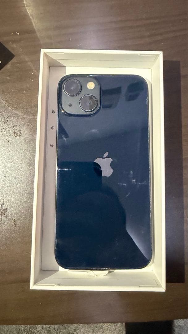 Apple iPhone 13 ブラック （ミッドナイト）本体