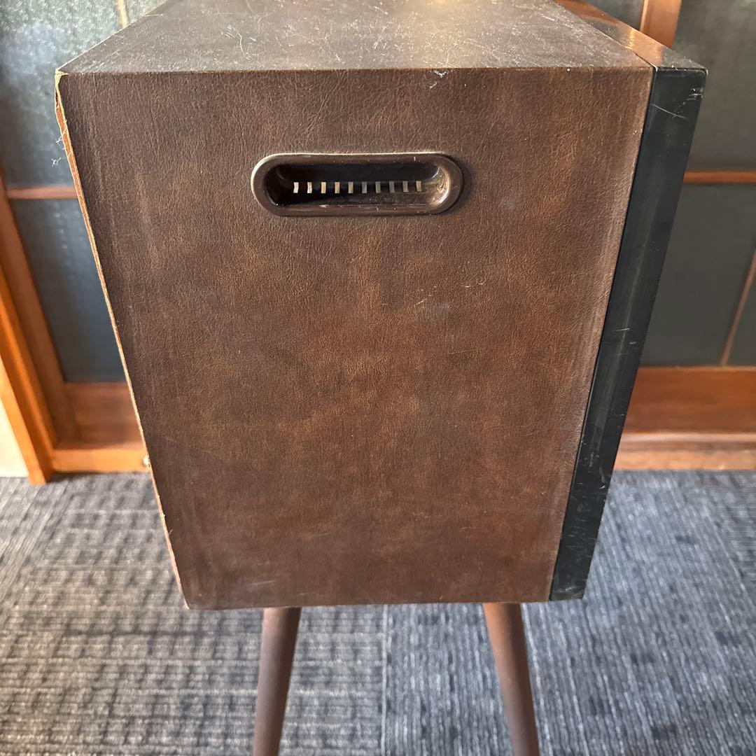 白黒テレビ　ブラウン管テレビ　ヴィンテージ