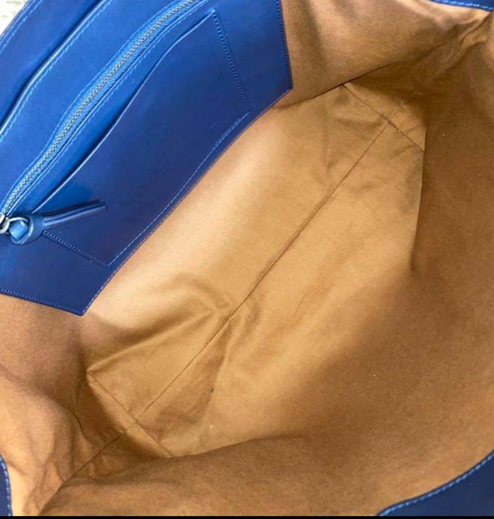 最終値下げ！VIVIENNE レザートートバック