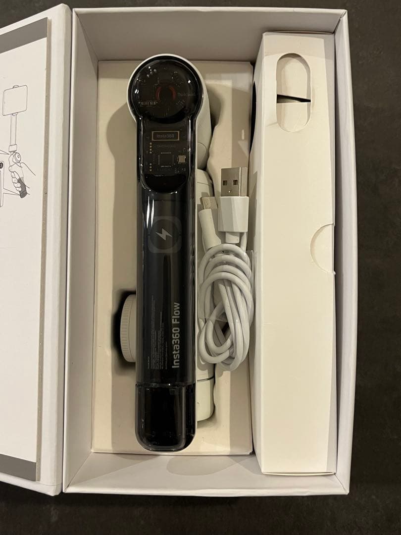 insta360flow スマホジンバル インスタ360