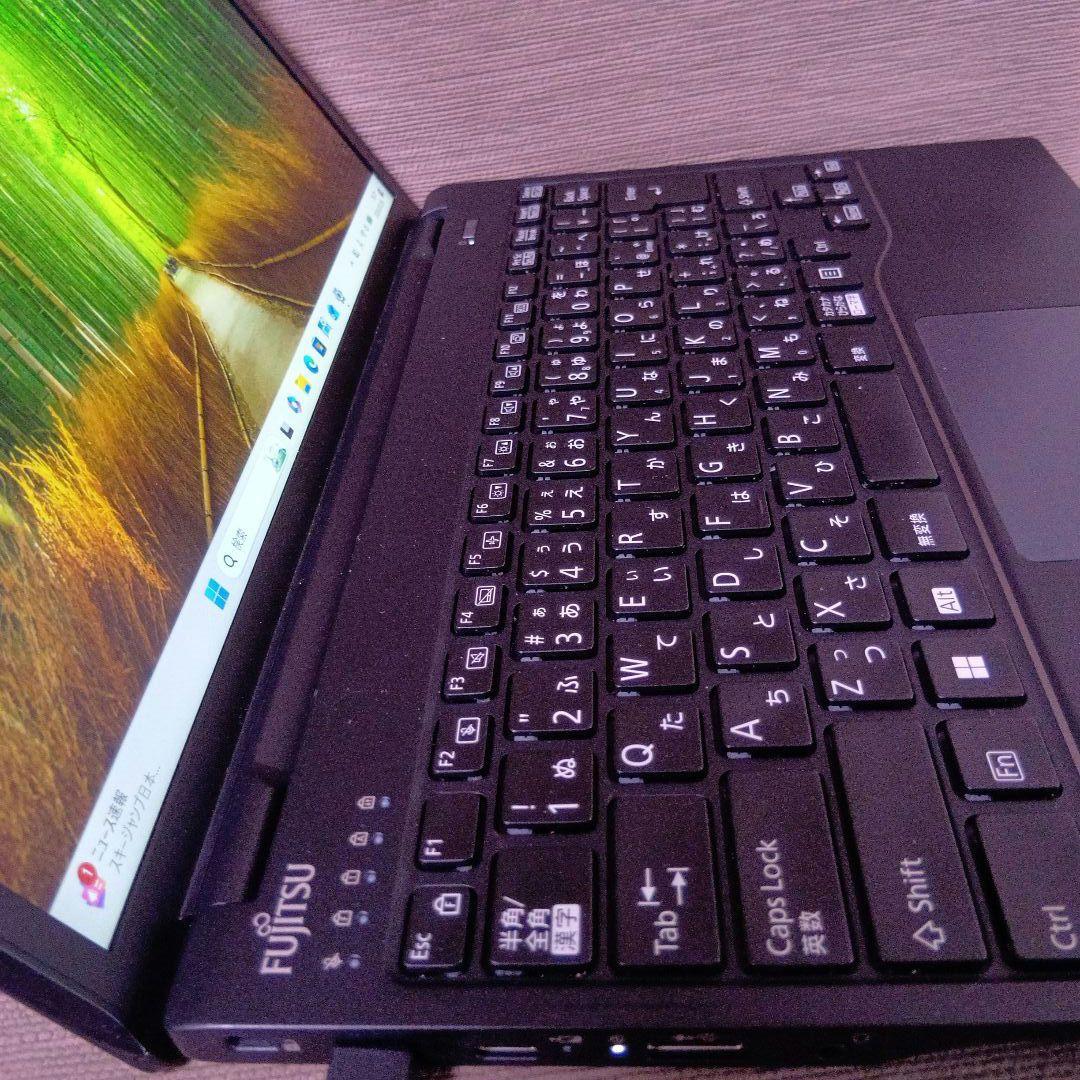 A⑤ 富士通　ＦＭＶＵ66088　U9313/N