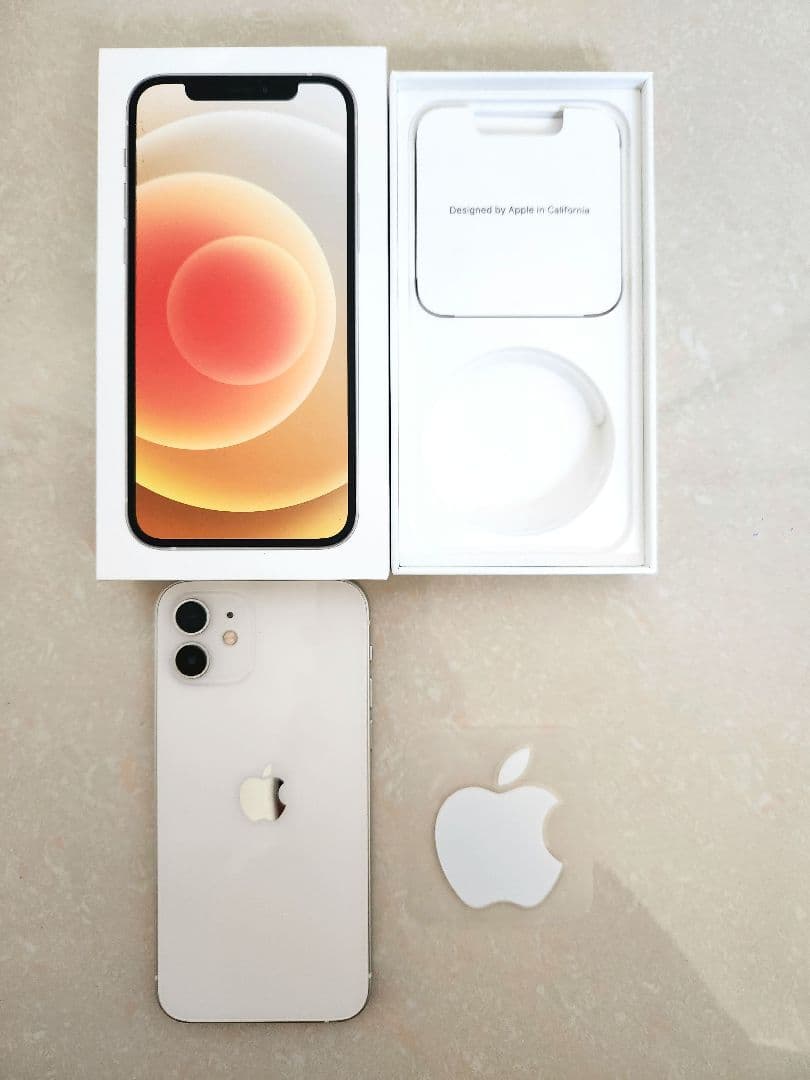 iPhone 12 ホワイト 本体　SIMフリー