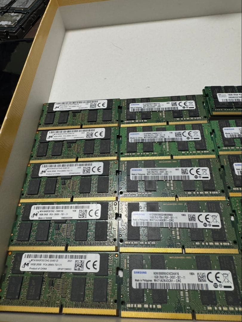 ドラえもん　PC4 16GB 40枚