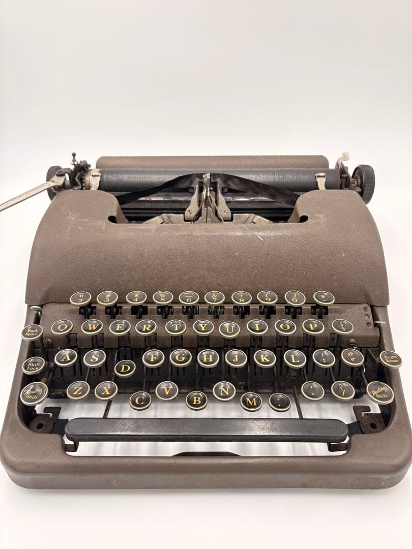 クラシック ブラウン タイプライター