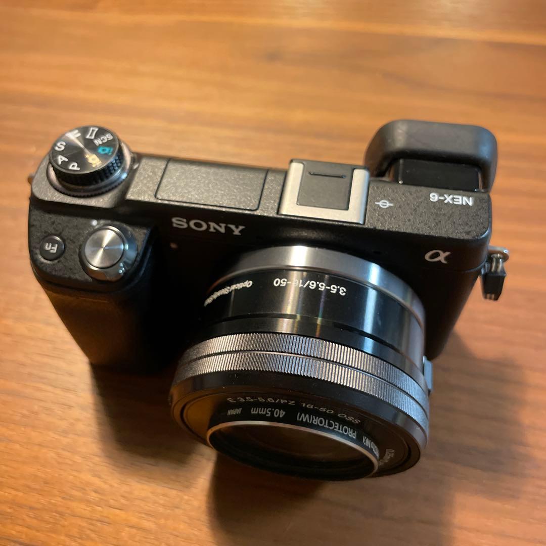 SONY NEX-6 ミラーレスカメラ　標準ズームレンズF1.8単焦点レンズ付き