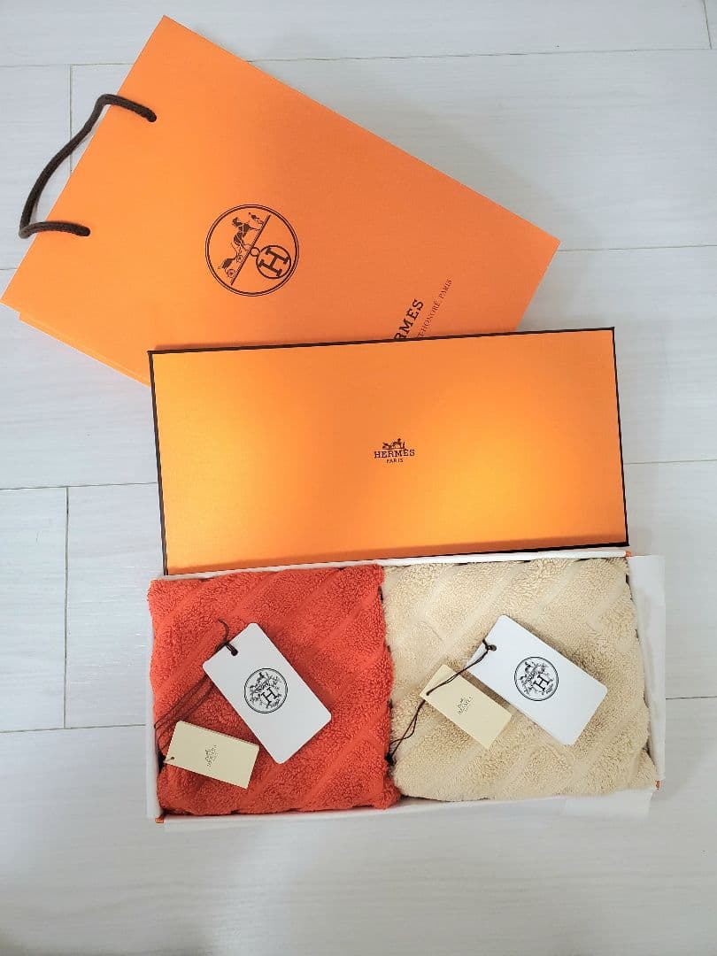 【新品未使用】エルメス ステアーズ　ハンドタオル　２枚セット　ギフト