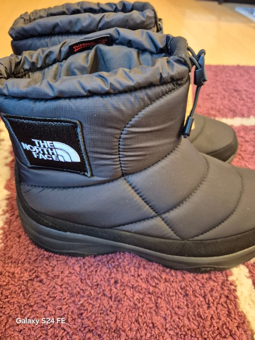 THE NORTH FACEのスノーブーツ、