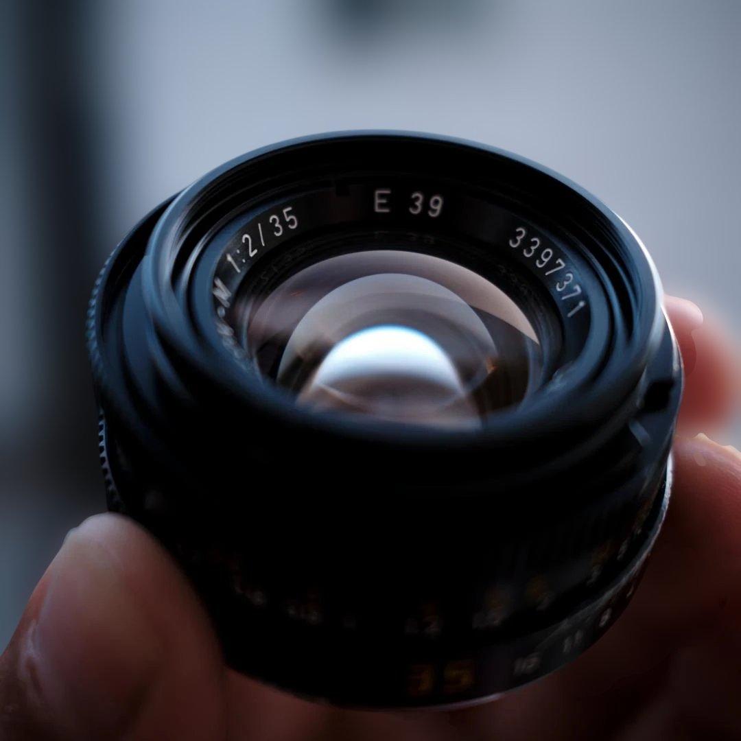 フィルムカメラ Leica Summicron-M 35mm v4 \"King of Bokeh