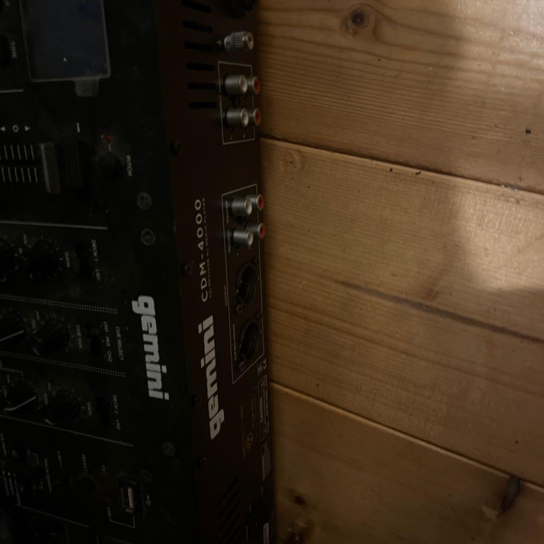 Gemini CDM-4000 DJコントローラー