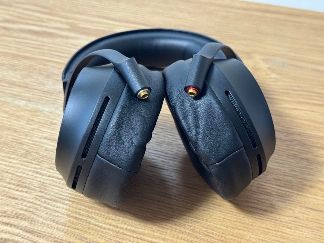 【美品】SONY MDR-Z7M2 ブラック 有線ヘッドホン