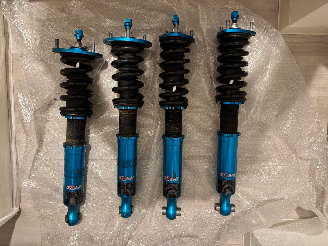 IDEAL TRUEVA イデアル トゥルーヴァ 210クラウン車高調