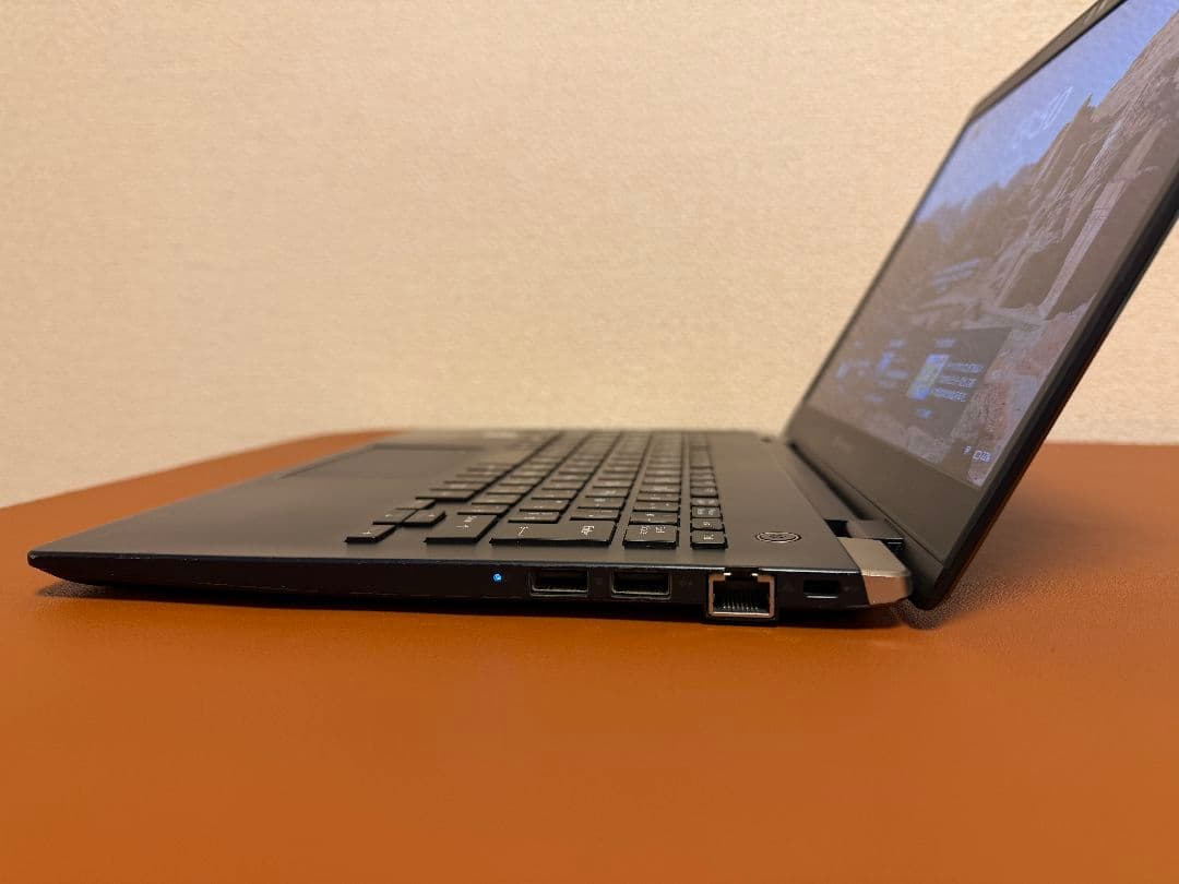 Windowsノート本体 dynabook G83/FP i5-10210u 8G-256 (22)