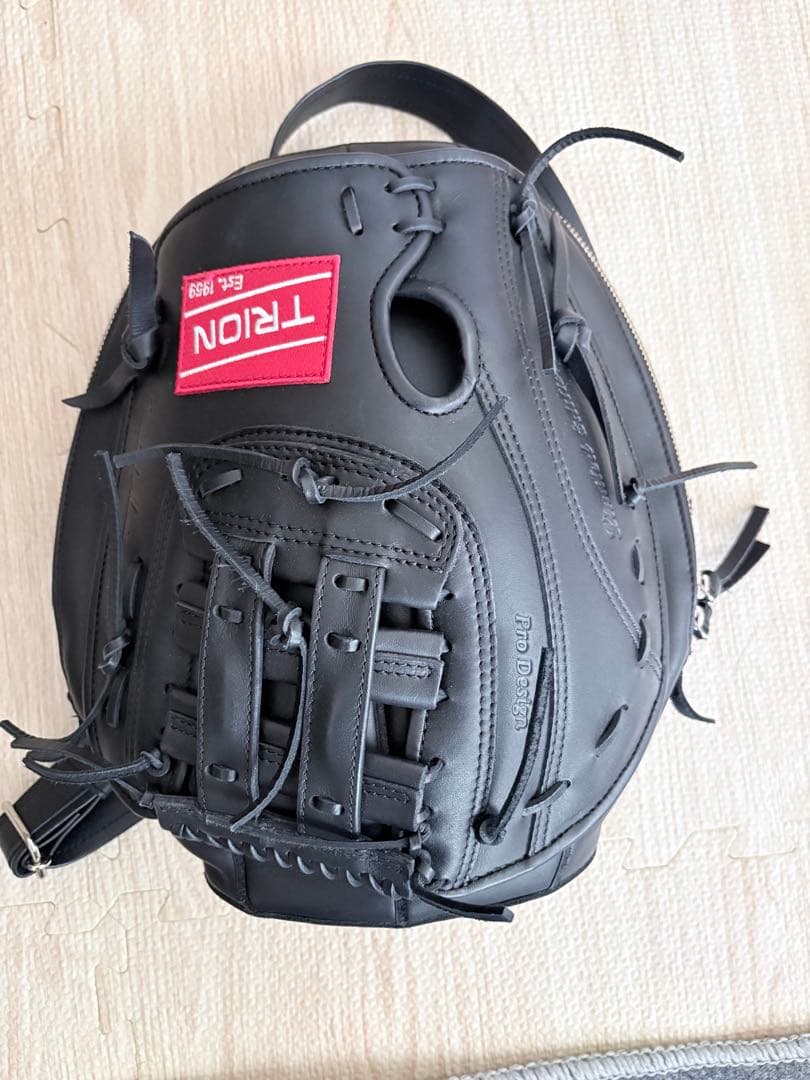TRION 黒 野球グローブ メッシュバックパックスタイル
