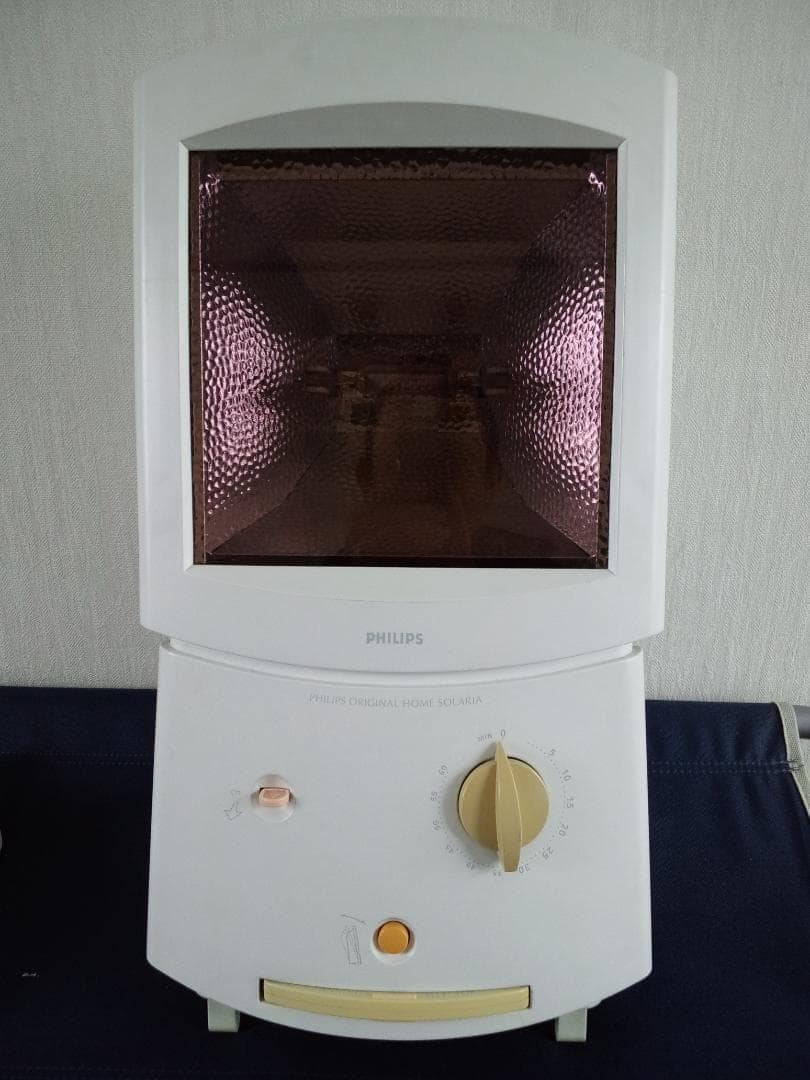PHILIPS フィリップス HB406 日焼け　タンニングマシーン　変圧器込み