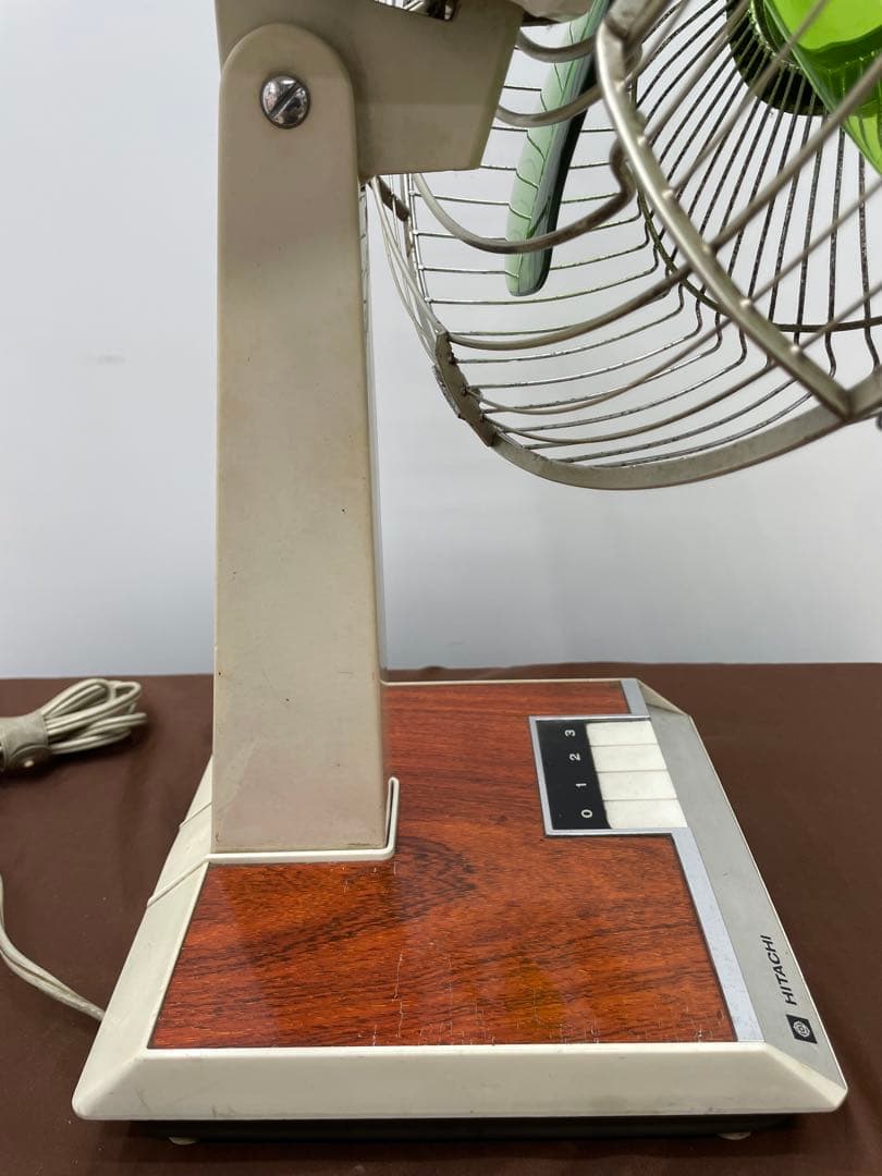 動確済品 昭和レトロHITACHI 卓上扇風機 D-670 緑色