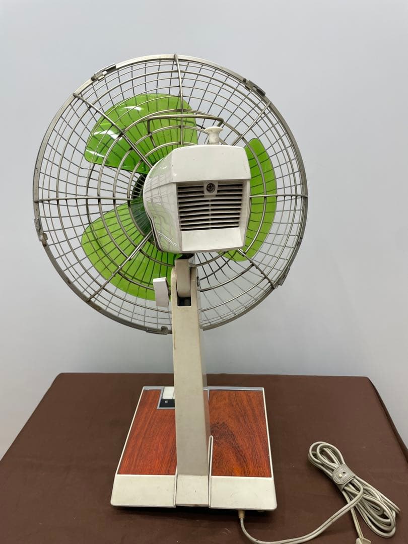 動確済品 昭和レトロHITACHI 卓上扇風機 D-670 緑色