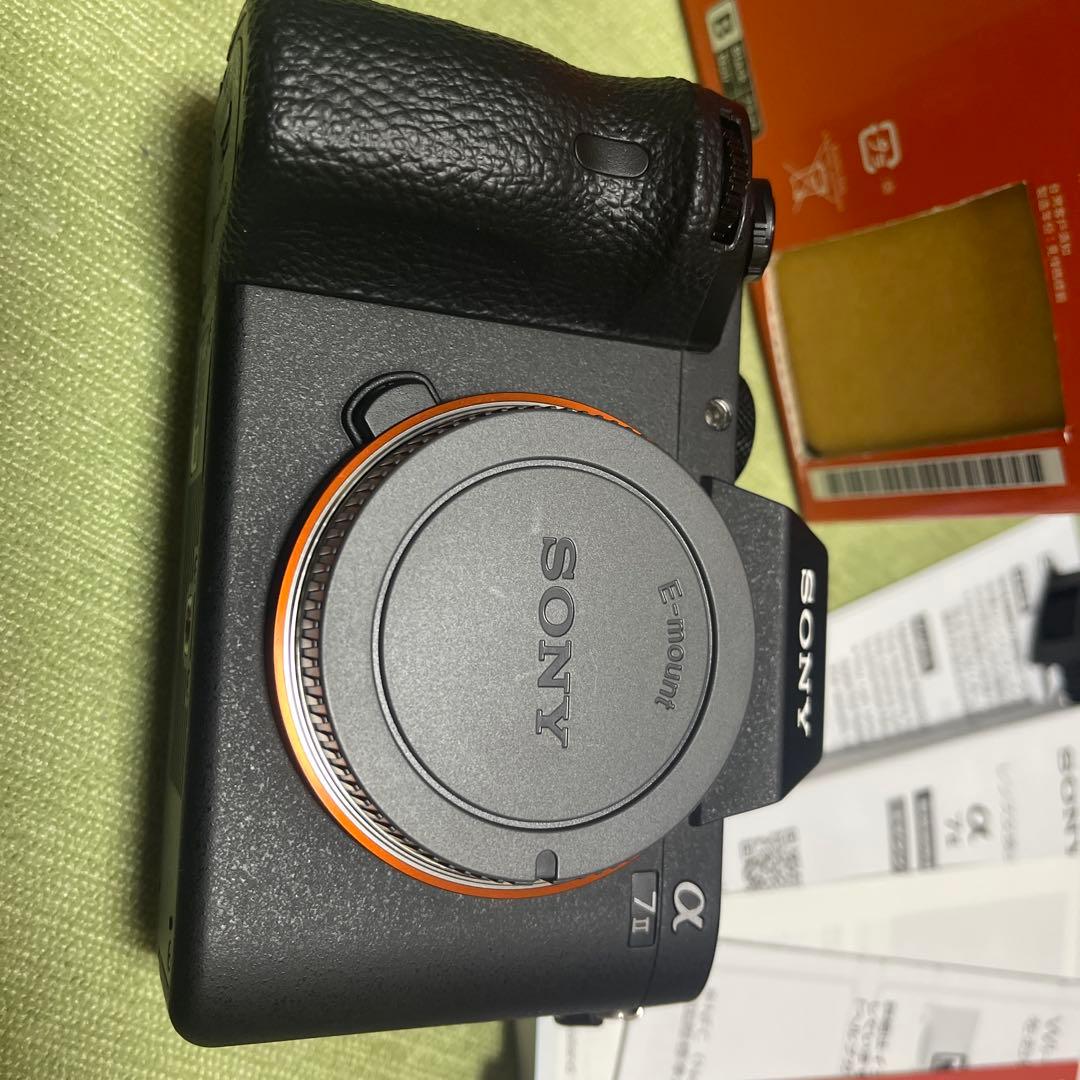 Sony α7 II ILCE-7M2 本体 + バッテリー2個 + 充電器