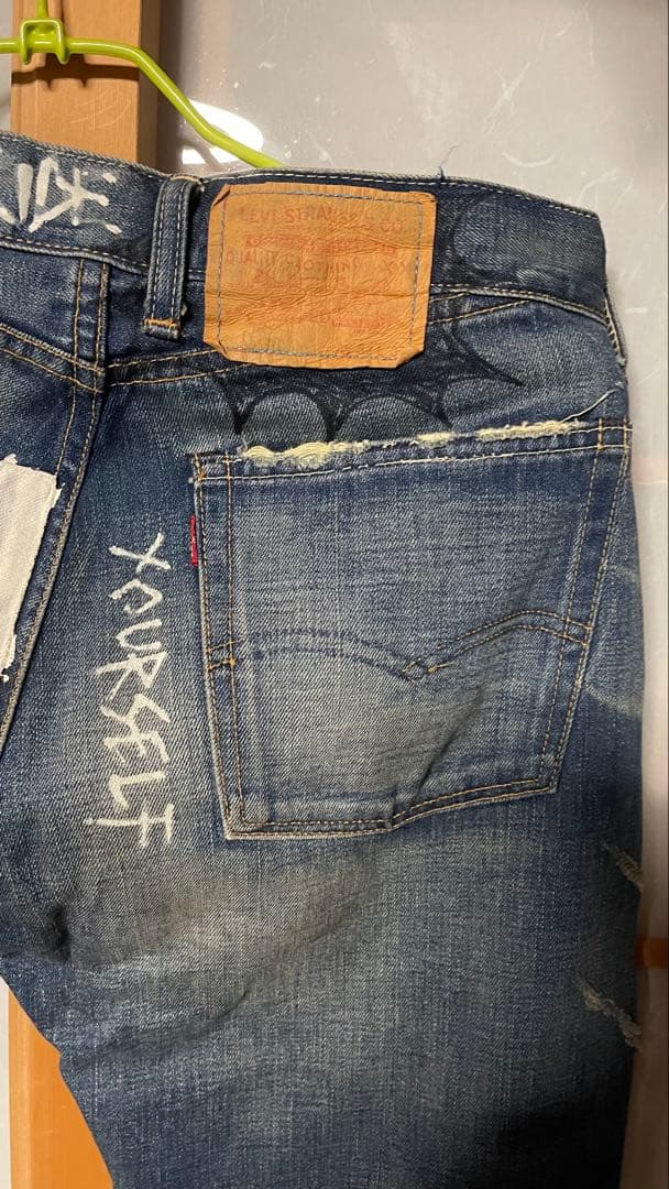 希少リーバイス ペンキダメージデニムトランプクラブ パッチワークLVC青山 大戦