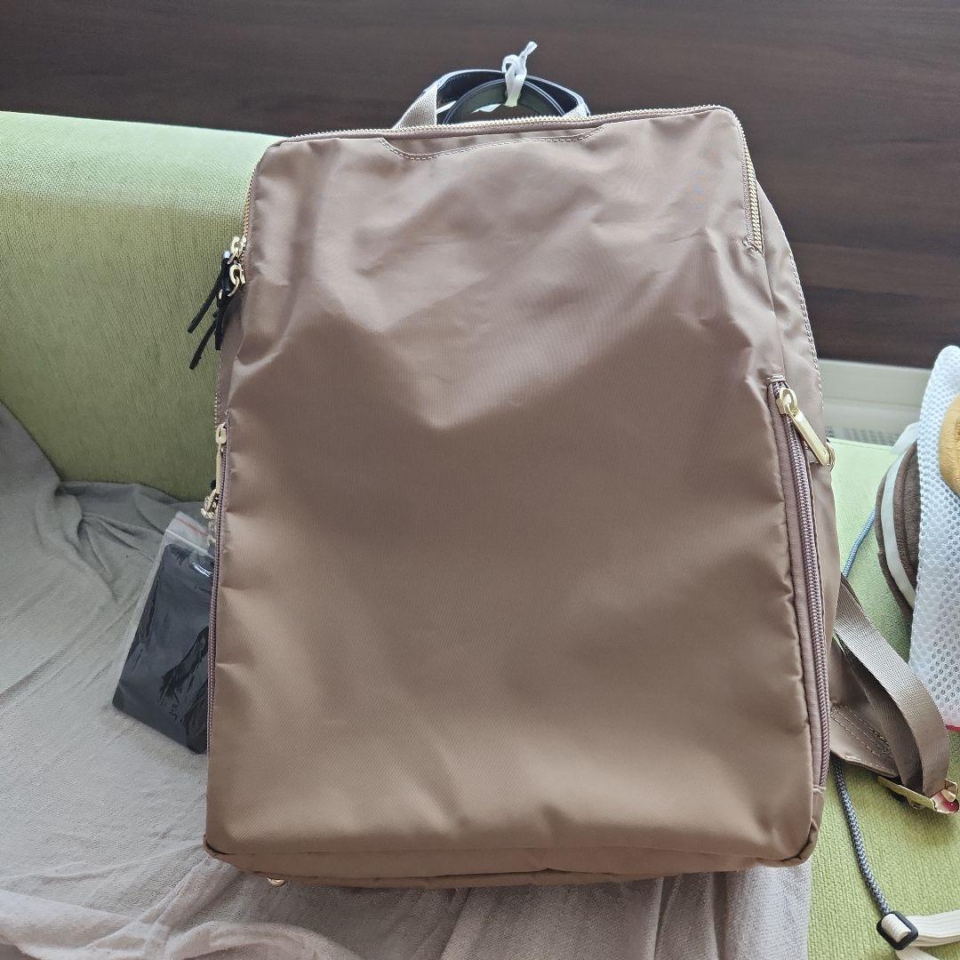 ビジネス　リュック　 定期入れ付き　ace.　エース　ベージュ