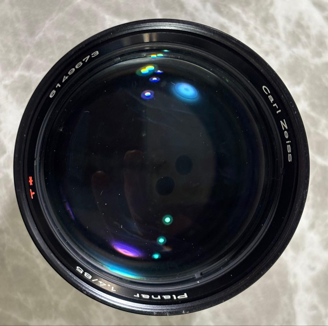ま゛ 　Carl Zeiss Planar 1.4/85 単焦点レンズ