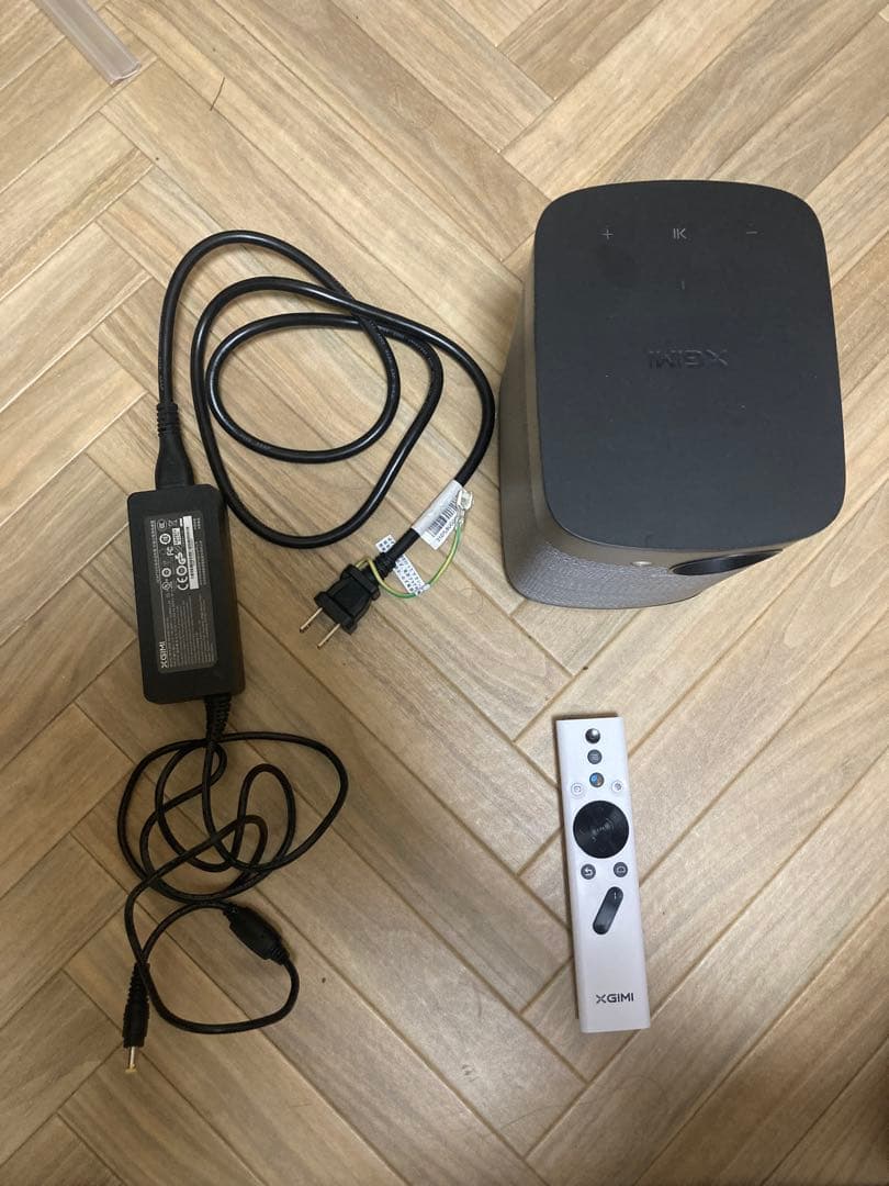 動作品　XGIMI halo harman kardon プロジェクター 本体