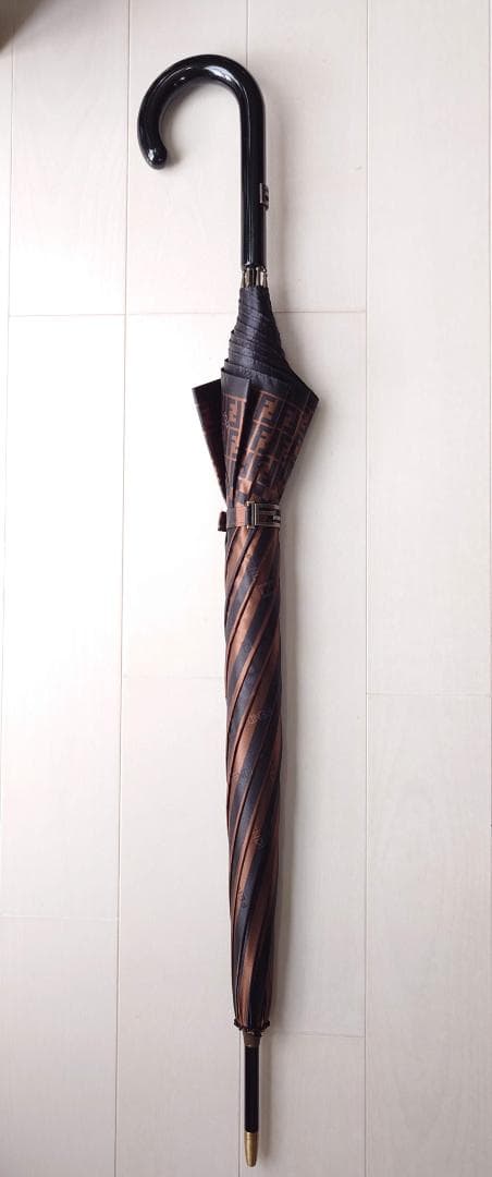 「FENDI フェンディ 」女性用 雨傘 極美品